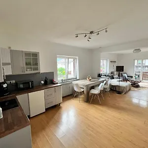 https://sarahs-zugspitz-inn.com-bavaria.com