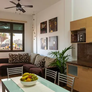 https://apartamento-a-pie-de-playa.in-canary-islands.com